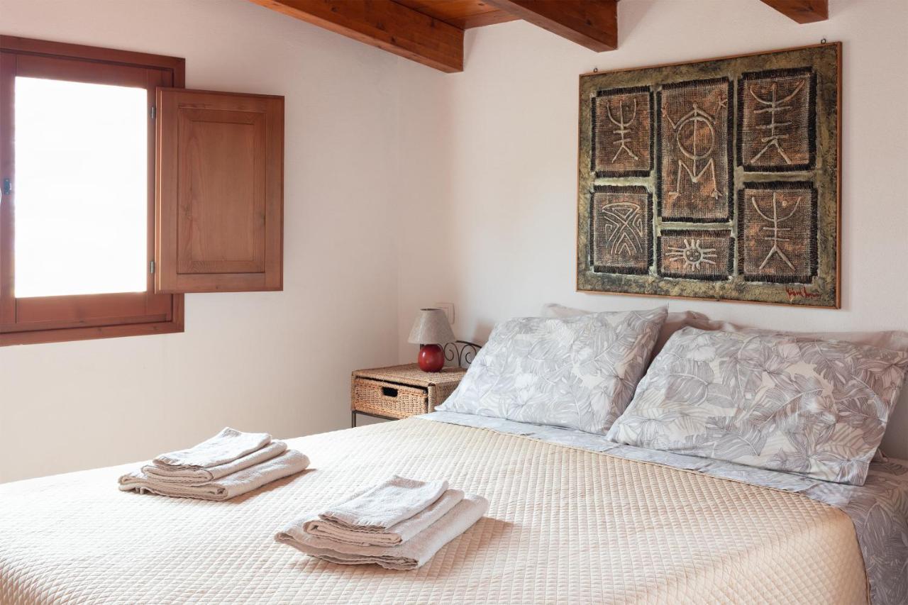 Bed and Breakfast Sa Guardia De Ferricci à Solanas  Extérieur photo